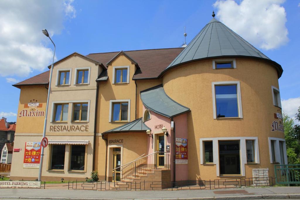 马克西姆家庭酒店 酒店 贝龙